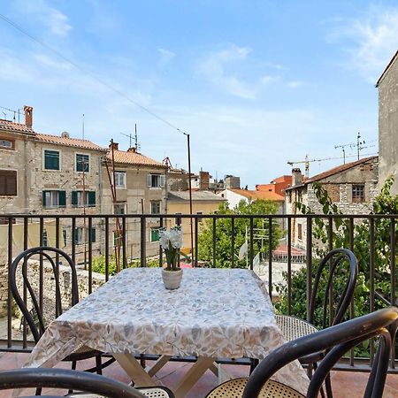 Pula Hostel Kültér fotó