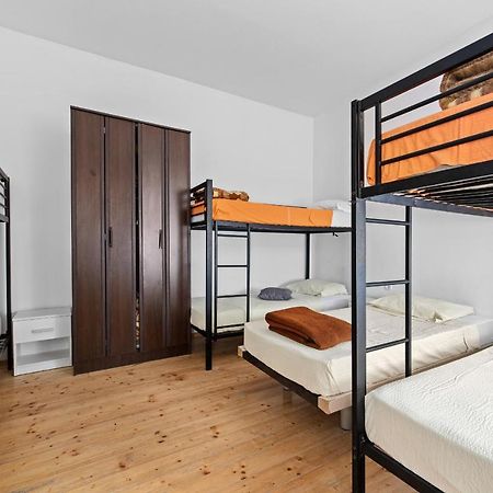 Pula Hostel Kültér fotó
